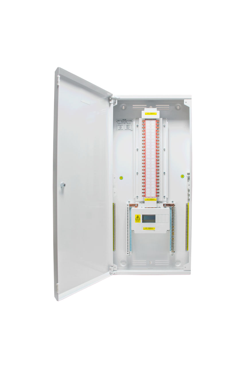 MK10016 16 WAY TPN METAL ENCLOSURE, front