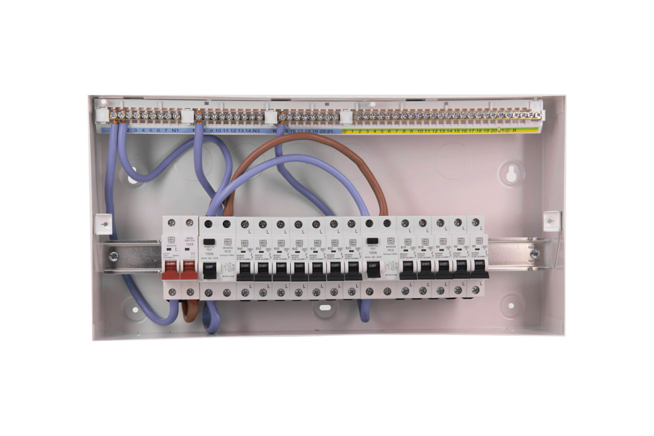MK8678SMET 21W MCU +SW, 2 X 100A RCD & 12 X MCB, front