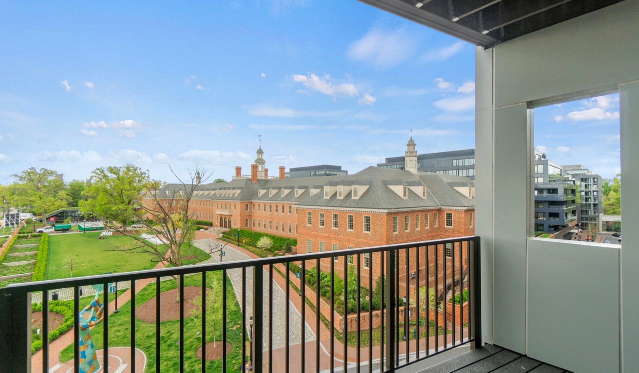 Upton Place - Washington DC - Balcony/