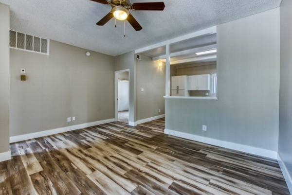 dining room at Avana Tempe Apartments
