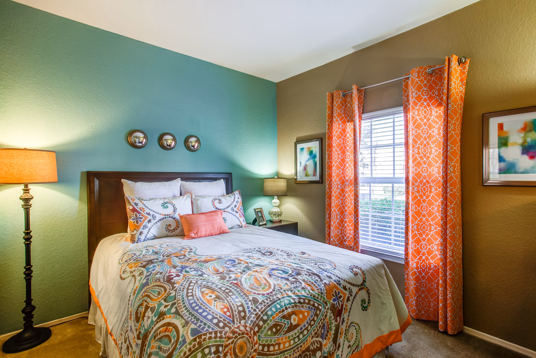 Cozy bedroom with elegant decor at Villas at Gateway Apartments