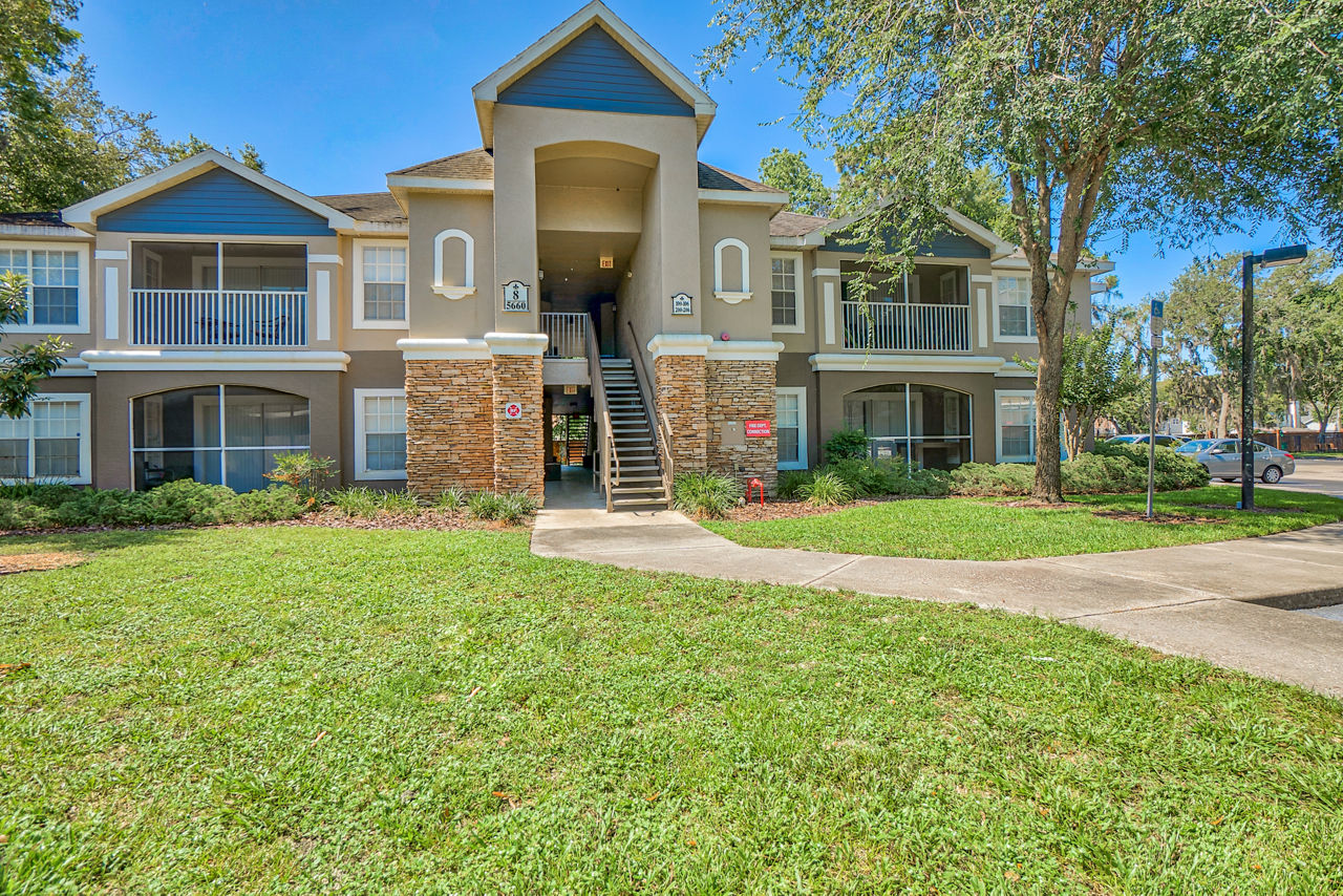 Elmhurst Village Oviedo Fl 3 of 12
