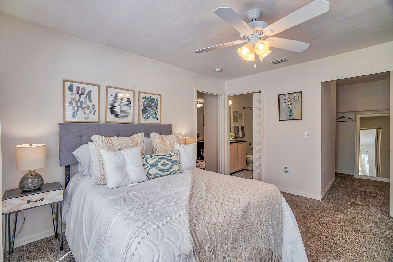 Elmhurst Village Oviedo Fl 19 of 21