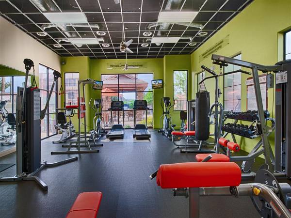 fitness center at Residences at FortyTwo25 Apartments