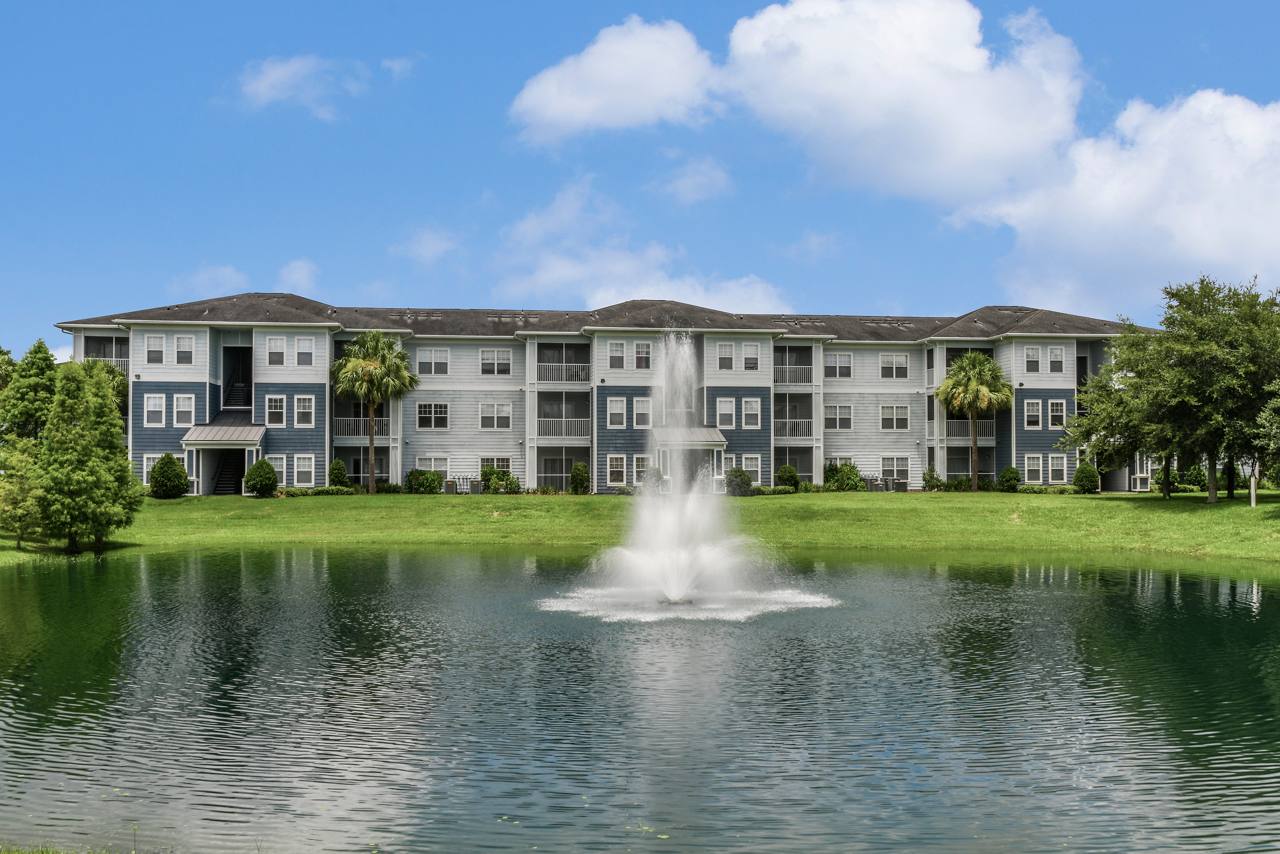 Arbor Glen Apartments in Lakeland Greystar