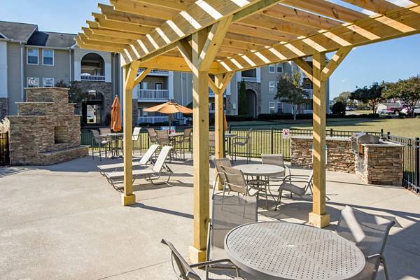 grill area at The Promenade at Boiling Springs Apartments
