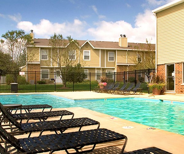 pool at Waterford Place Apartments