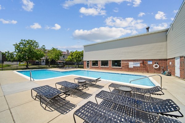 Waterford Place Apartments in Arlington Heights Greystar