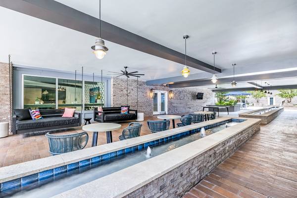 Elan Midtown Luxury Apartments