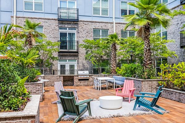 Elan Midtown Luxury Apartments