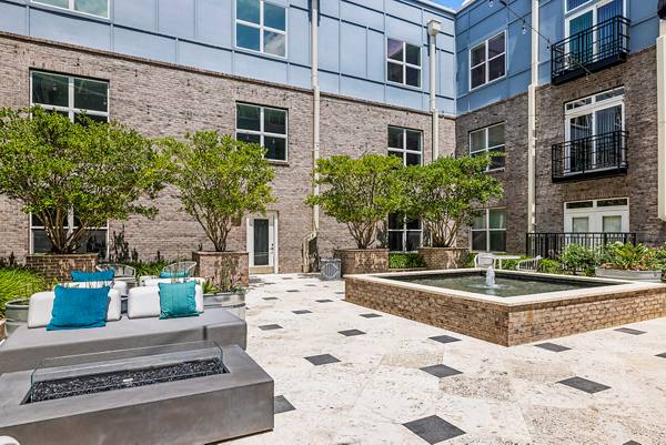 Elan Midtown Luxury Apartments