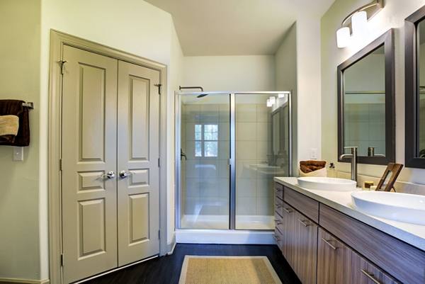 bathroom at The Retreat at Windermere Apartments
