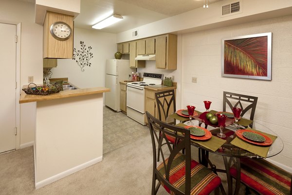 dining room at Hidden Cove Apartments