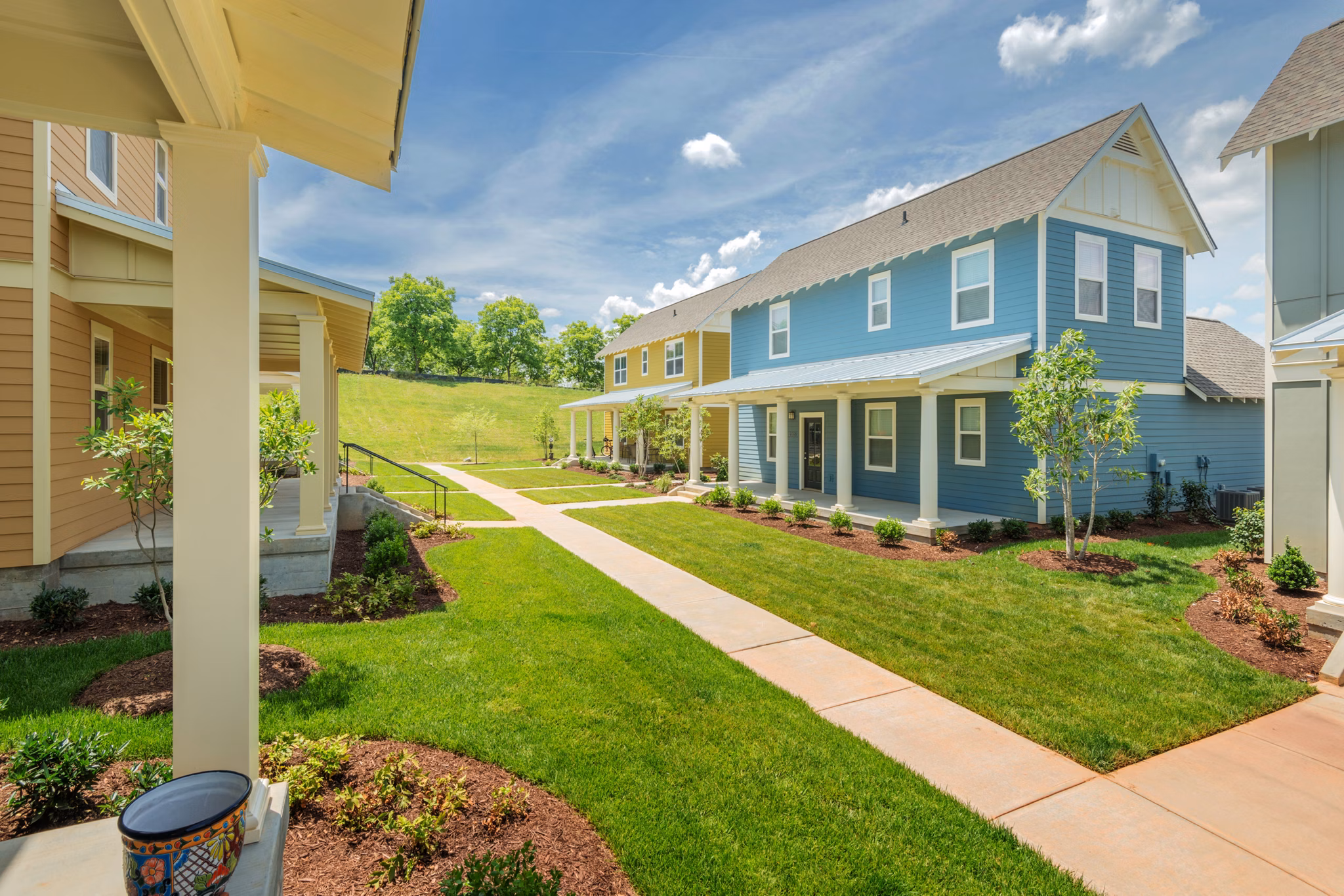 Homestead at Hartness: Charming cottage-style homes in scenic neighborhood setting