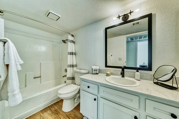 bathroom at Be Mesa Apartments
