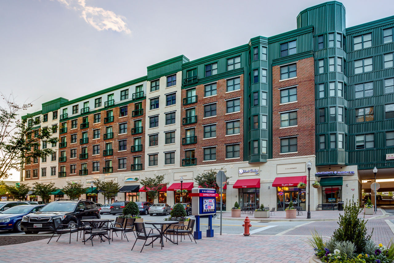 McHenry Row Apartments: Luxury mid-rise in Baltimore's desirable Locust Point neighborhood