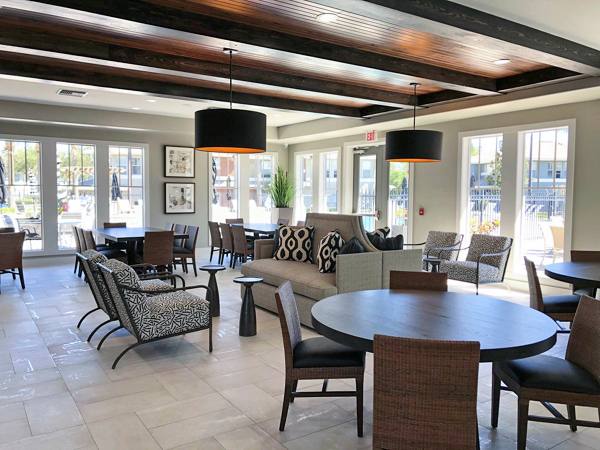 clubhouse/lobby at Parks at Hunter's Creek Apartments