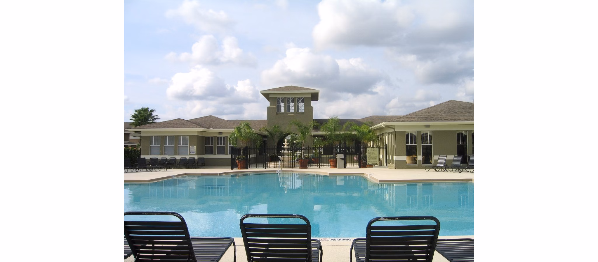 pool at Parks at Hunter's Creek Apartments