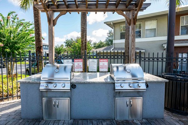 grill area at Parks at Hunter's Creek Apartments