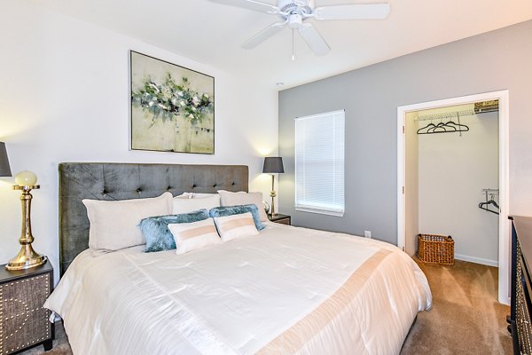 bedroom at Windermere Cay Apartments
