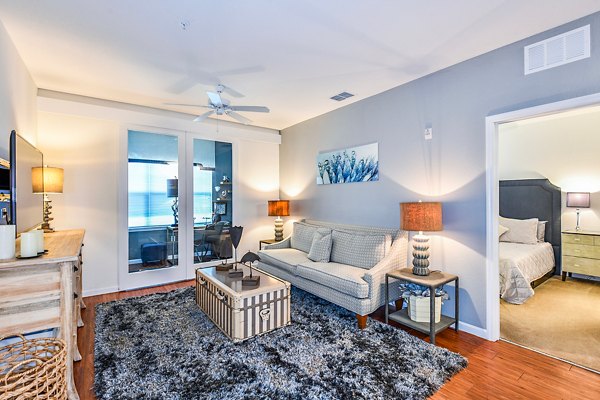 living room at Windermere Cay Apartments