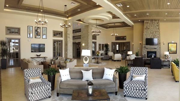 clubhouse at Sanctuary at Eagle Creek Apartments
