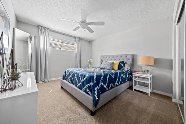 Solaire on Scottsdale Apartments