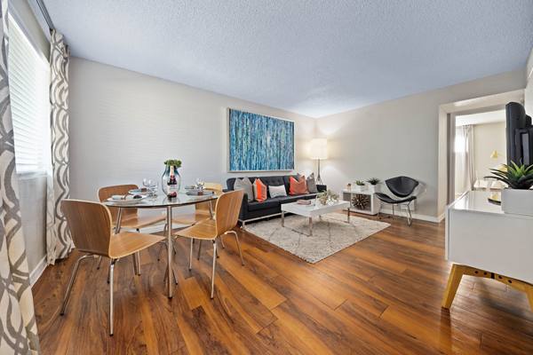 Solaire on Scottsdale Apartments