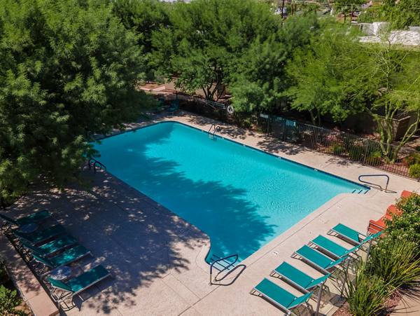 Solaire on Scottsdale Apartments