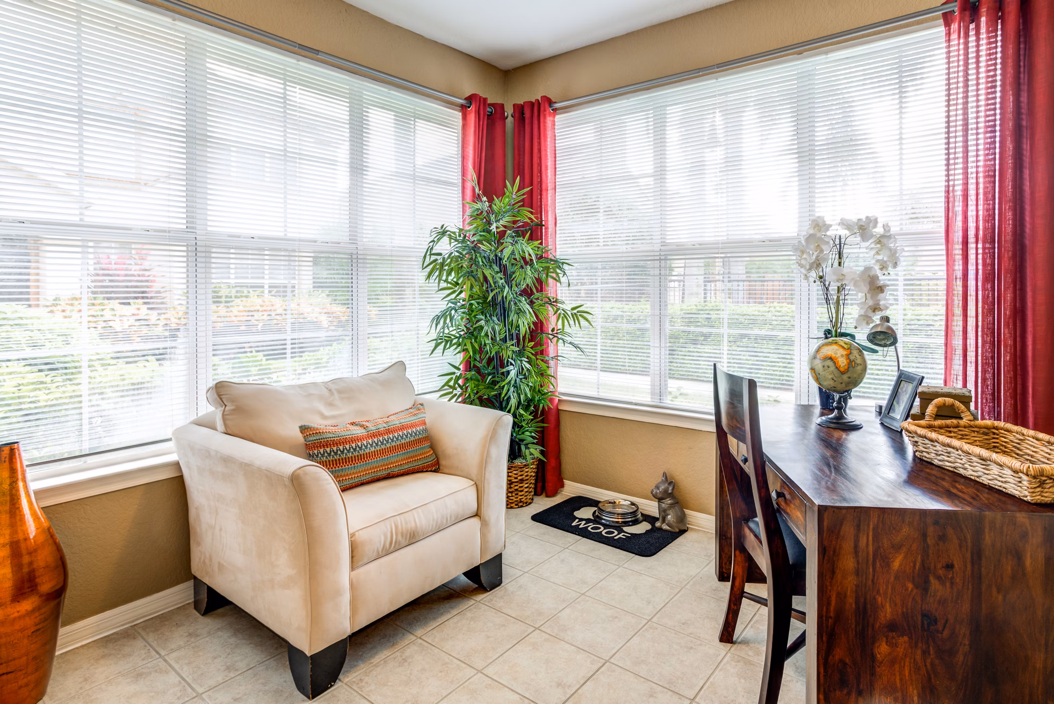 Spacious living room with contemporary decor at Park Central Apartments - Manor Row