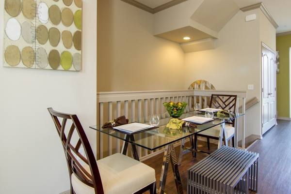 dining room at Midtown Delray Apartments
