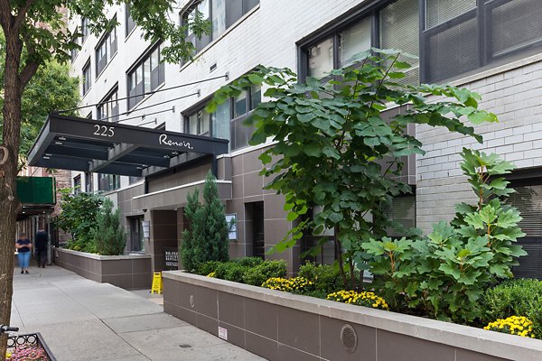 Renoir House Apartments