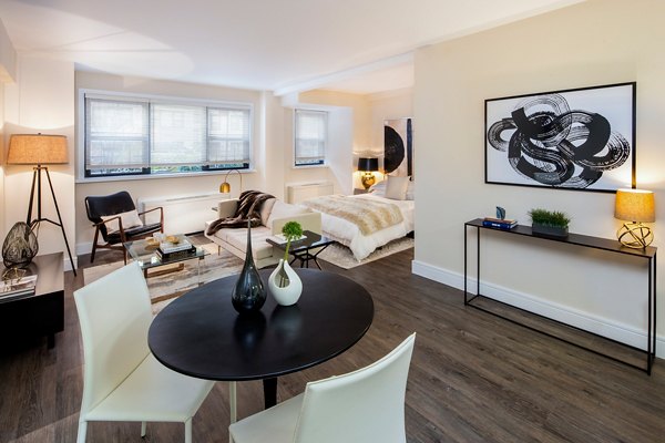 Renoir House Apartments