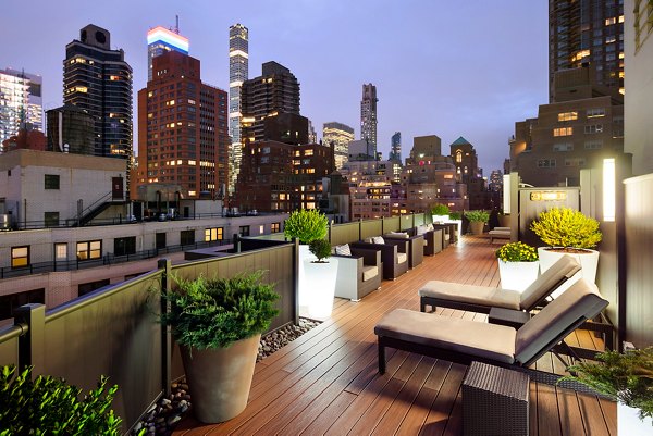 Renoir House Apartments