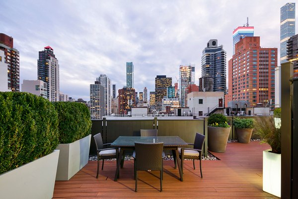 Renoir House Apartments