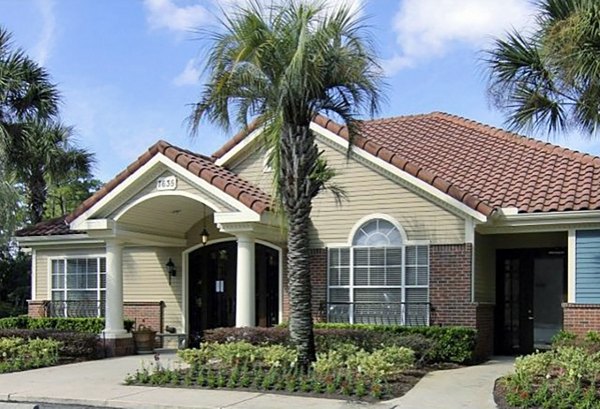 exterior at Avenue Royale Apartments
