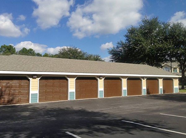 Avenue Royale Apartments