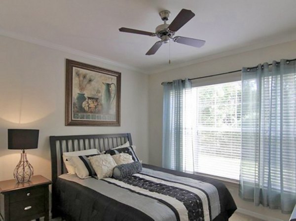 Avenue Royale Apartments