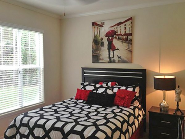 Avenue Royale Apartments