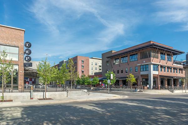 College Town Student Apartments