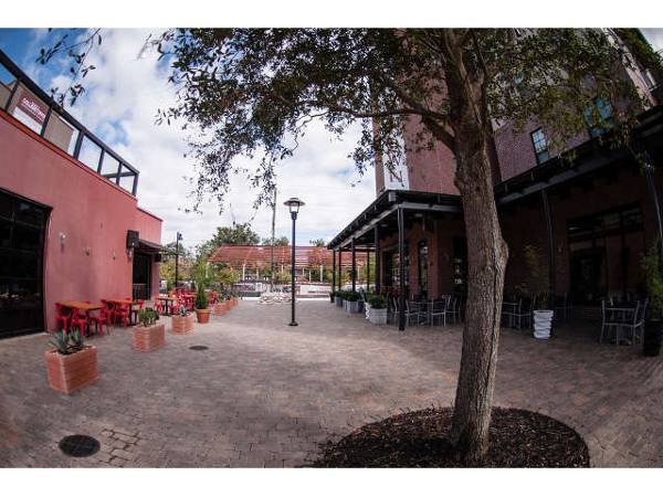 College Town Student Apartments