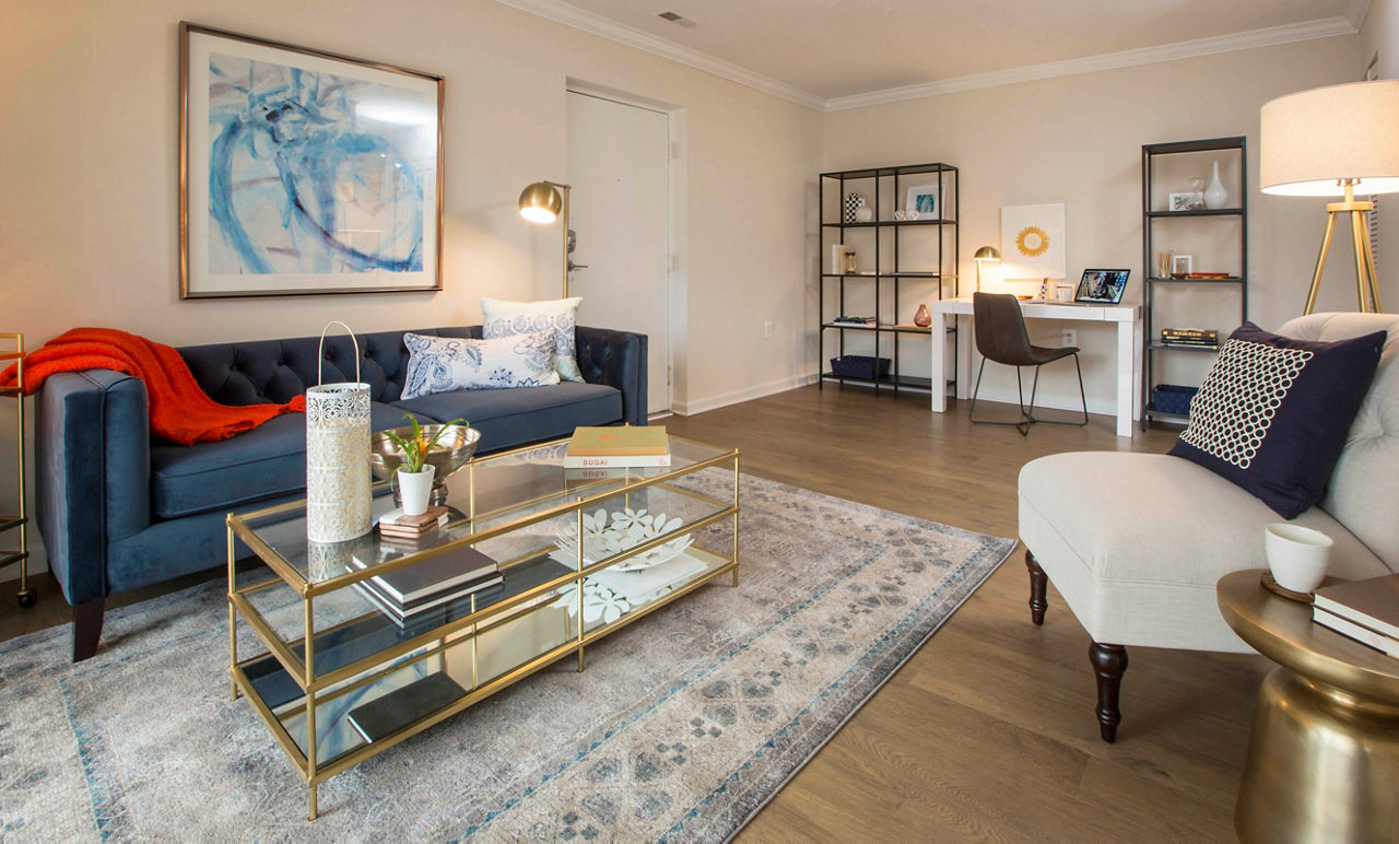 Spacious living room with modern decor at Bayshore Landing Apartments