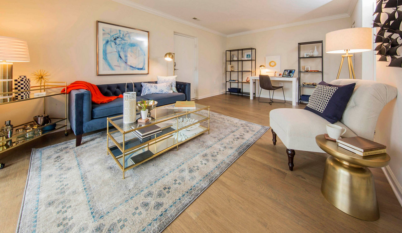 Spacious living room with modern decor at Bayshore Landing Apartments