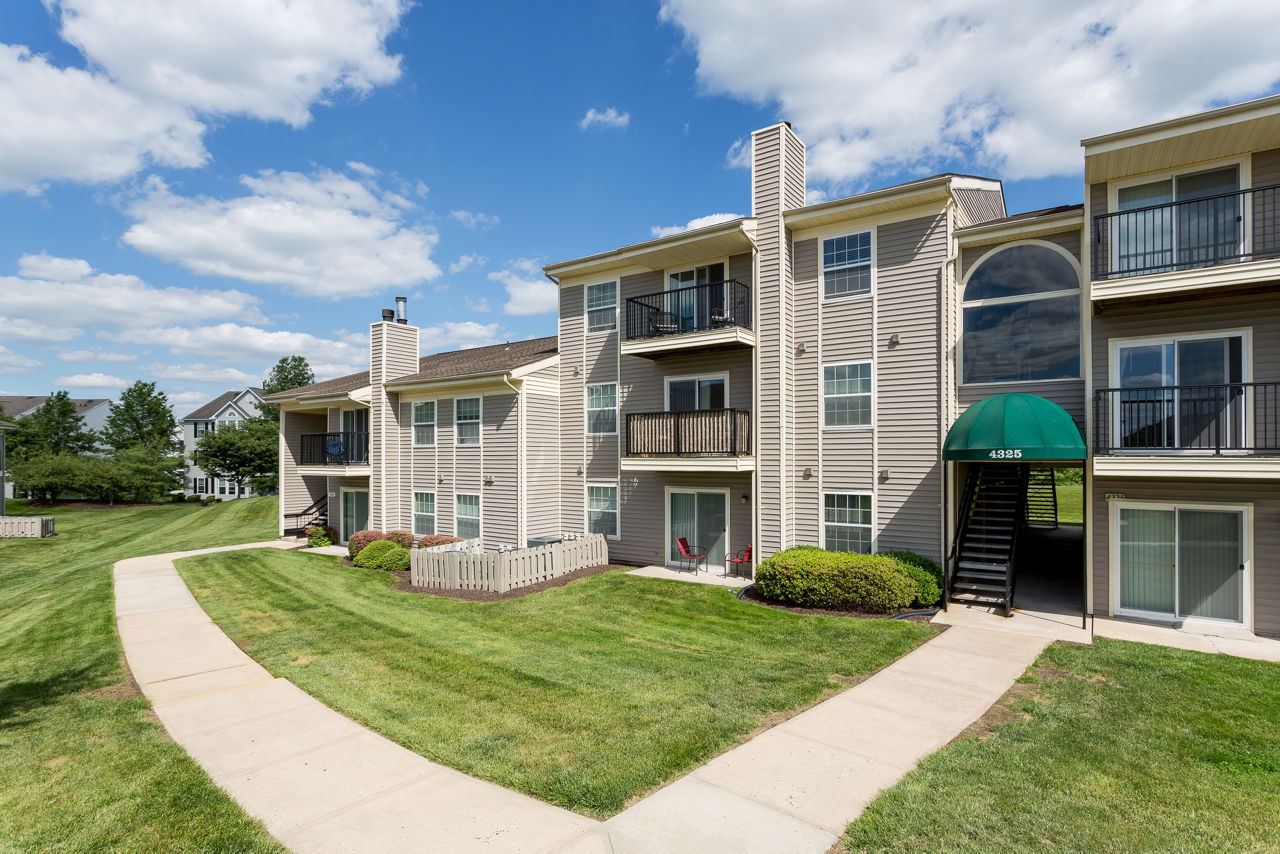 Southfield Apartments: Elegant of modern luxury residences in a serene setting