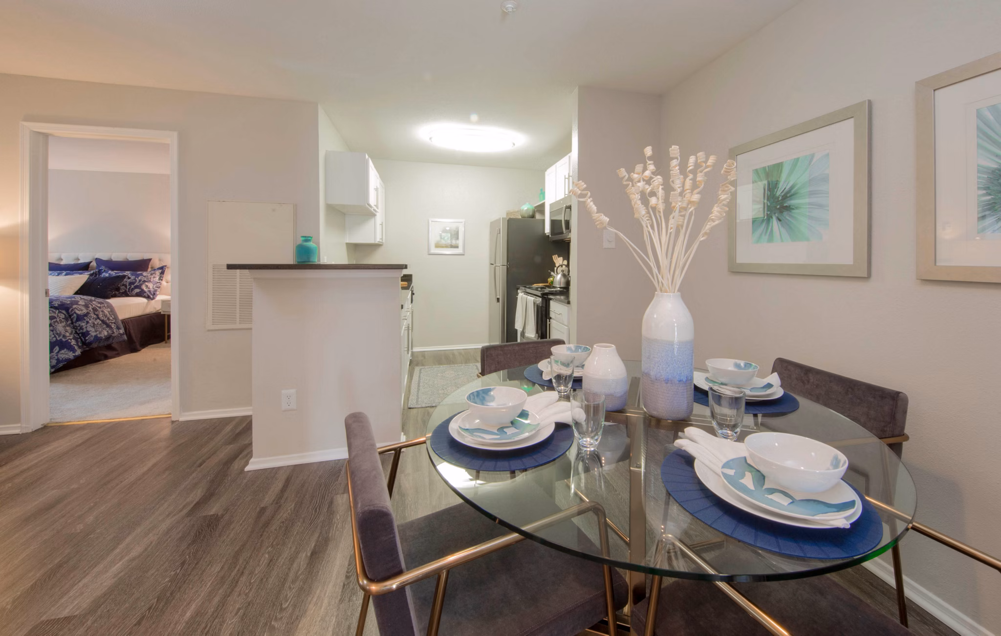 Elegant dining room with contemporary furnishings at Southfield Apartments, showcasing luxury living by Greystar