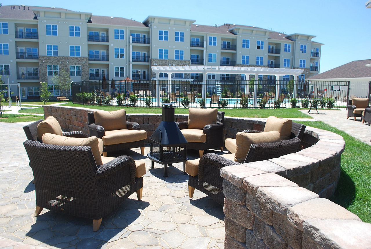 Grill area at Paragon At Columbia Overlook Apartments
