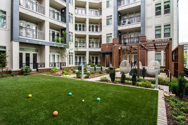 courtyard at Ellison on Broad Apartments