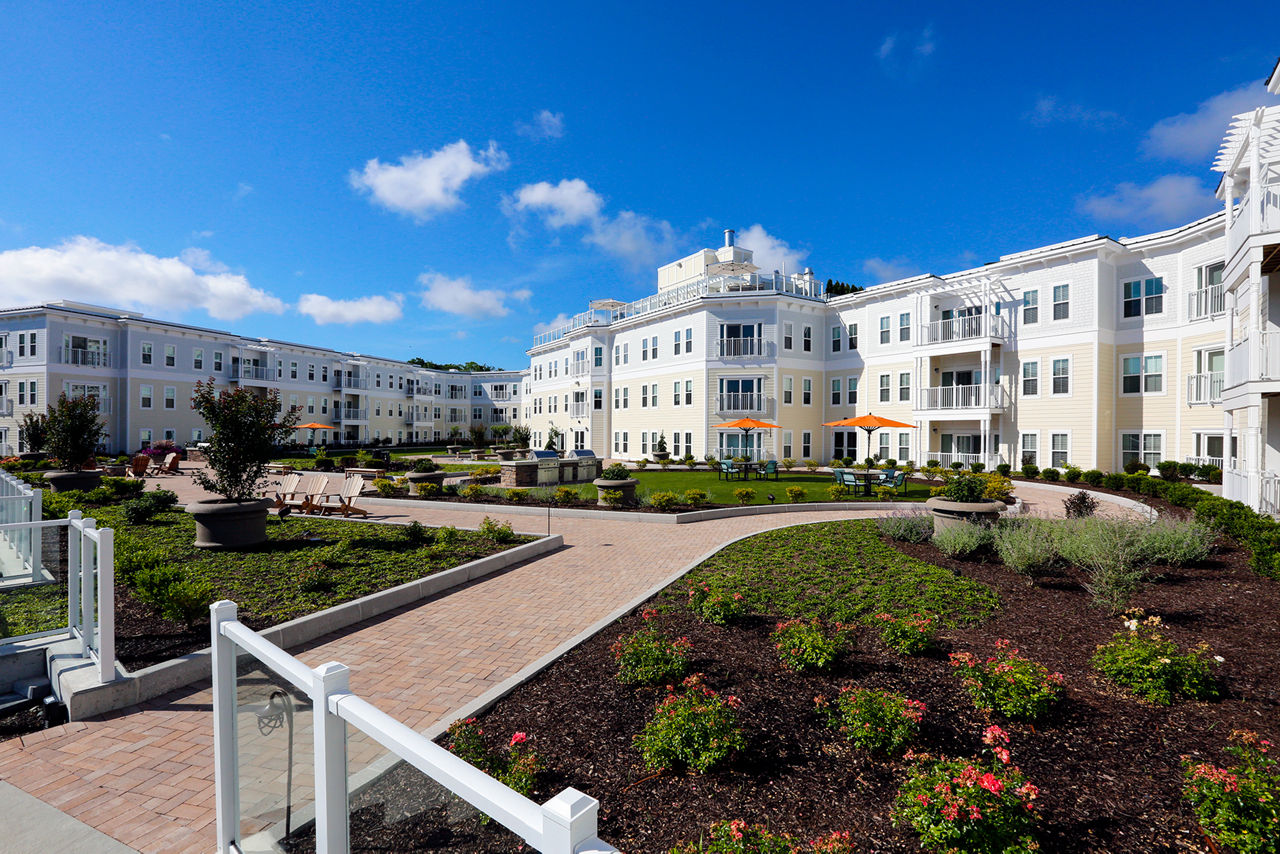 The Shipyard At Port Jefferson Harbor Apartments Port Jefferson Ny 10 of 12