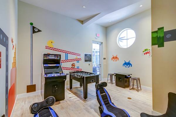 game room at The Quaye at Palm Beach Gardens Apartments                 