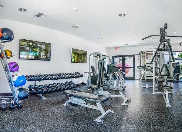 fitness center at Verano Townhomes Apartments